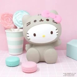 New Release -Sweet Stationery Store HelloKittyxPusheenJumboSquishy HKwearingPusheen 5 500x e557ef41 a501 416f a0a6 52ad3df7df8a