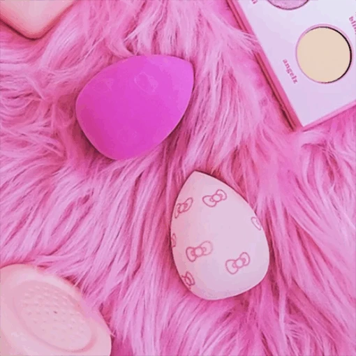 The Crème Shop X Hello Kitty Y2K Premium Plush Blender Duo - Image 2