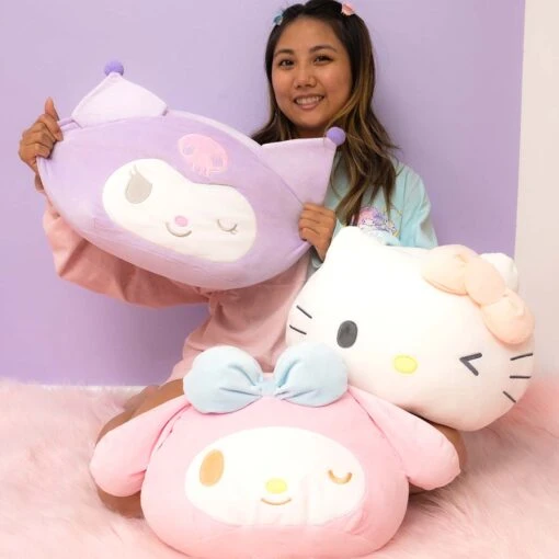 Sanrio Pastel Winking Plush Heads - Image 2